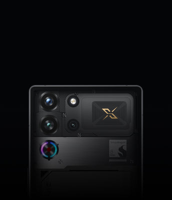 REDMAGIC 10S Pro оснащён улучшенной селфи камерой с повышенной резкостью для естественных селфи и системой из трёх камер для съёмки каждого момента.